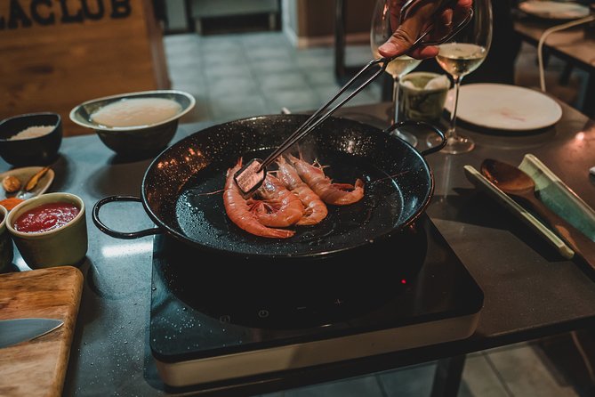 Paella Experience and Bottomless Wine in Barcelona - Who will enjoy this paella class most?
