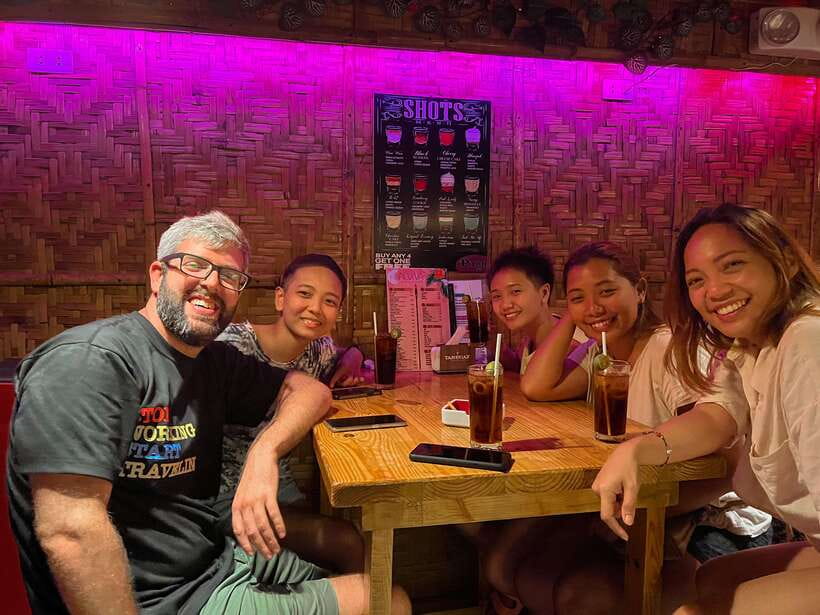 Panglao Bohol Island: Alona Beach Pub Crawl with Drinks - Who should book this night?