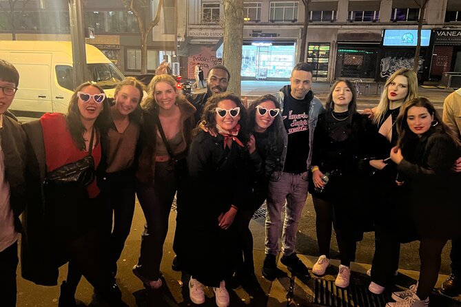 Paris: City Center Guided Pub Crawl with Shots & Club Entry - Moving through two or three bars