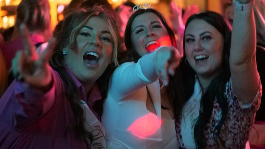 Paris: Latin Quarter Guided Pub Crawl to Bars and Clubs - Useful planning details before you go