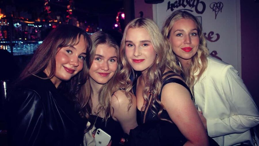 Paris: Latin Quarter Guided Pub Crawl to Bars and Clubs - Is $14 good value for Paris nightlife?