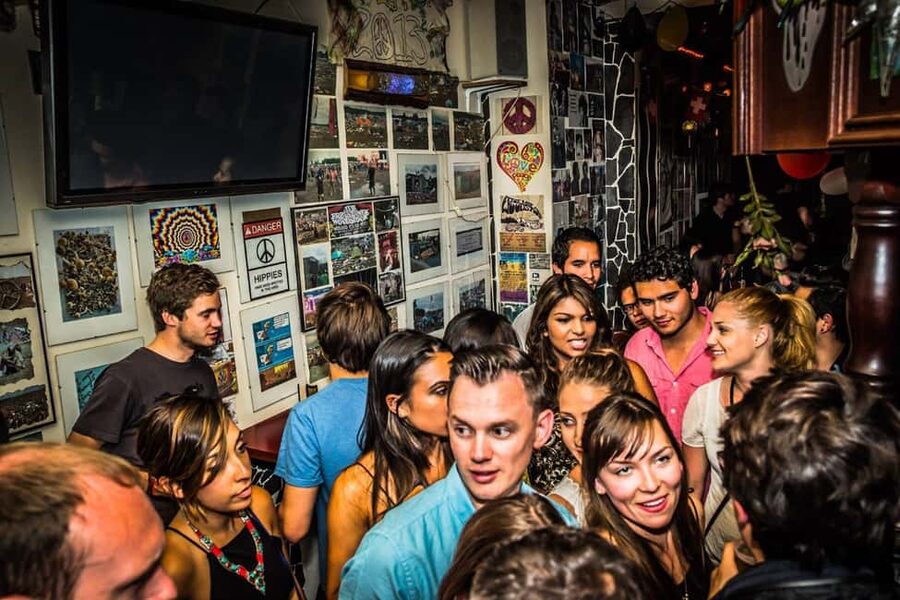 Paris: Pub Crawl with Shots and Nightclub Entry - What the $20 price really covers