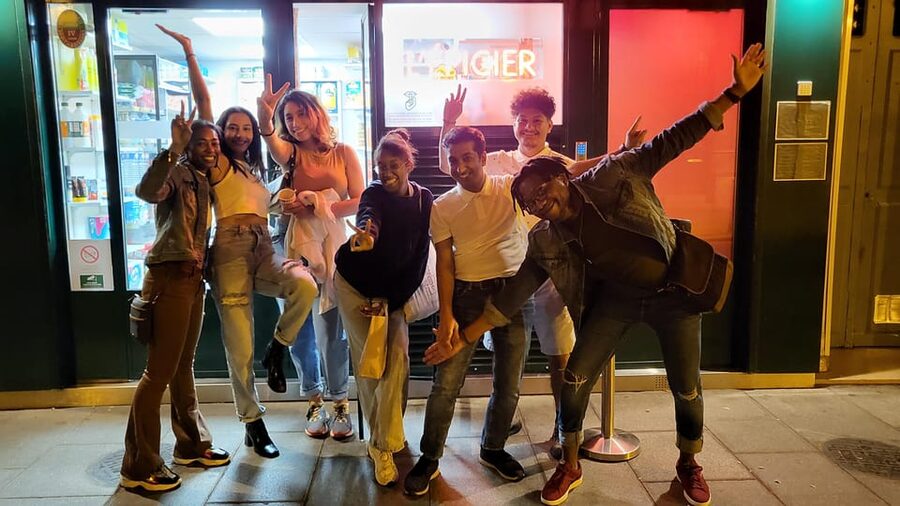 Paris: Speakeasy and Hidden Bars Tour - How the guides shape the night