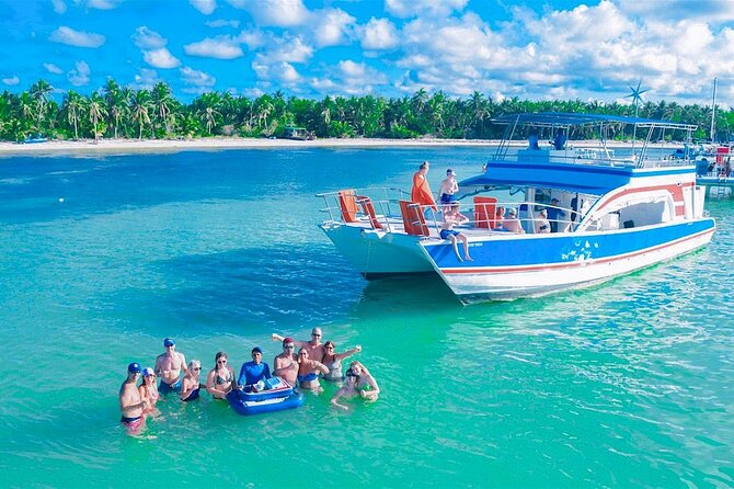 Party Boat /View Dolphins / Snorkling /Free Drinks and Transportation - Key things to know before booking