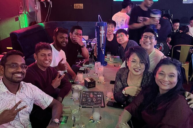 Party Singapore Bespoke Pub Crawl - The first two minutes to Mama Diam