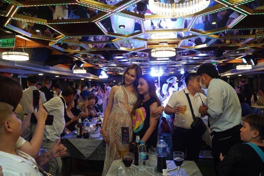Pattaya: All Star Dinner Cruise, Cabaret Show & Beer Buffet - Starting at Bali Hai Pier E in Pattaya