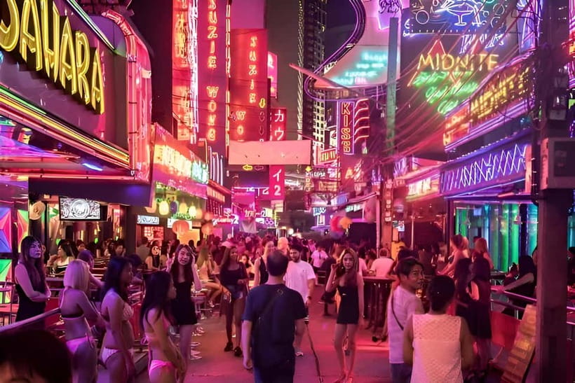 Pattaya: Rooftop, Nightclubs, Nightmarket & Walking Street - Street food, live music, and a gentler start