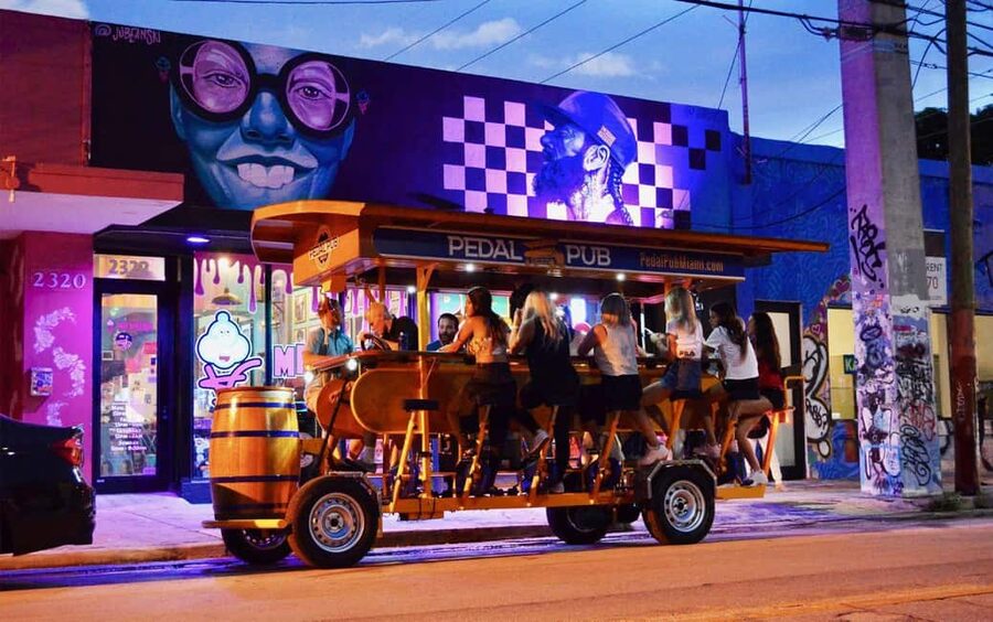 Pedal Pub Miami: Art District Party Bike Pub Crawl - First 25 minutes: seeing Wynwood by bike