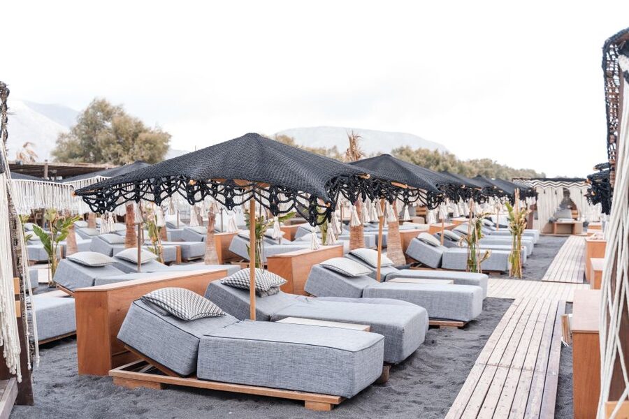 Perivolos Beach: Sun-Bed Experience FortyOne Bar Restaurant - Perivolos and Agios Georgios: Swimming With a Few Conditions