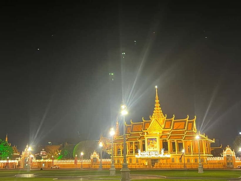Phnom Penh: Street Art and Food Tour with Pickup and Beer - Key points at a glance