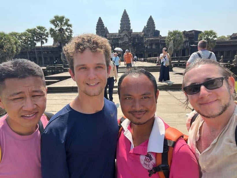 Phnom Penh: Street Art and Food Tour with Pickup and Beer - Beer, sweet stops, and the Russian Market