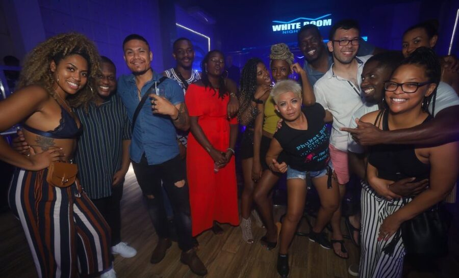 Phuket: Bar Crawl Tour - Meeting at Heroes Bar at 9:30 PM