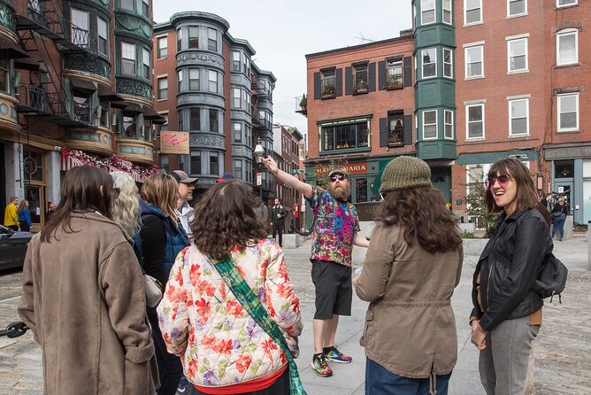 Pizza Beer and Paul Revere Tour - Bakeries, back alleys, and neighborhood bars