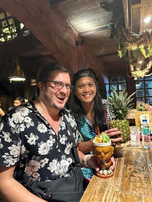 Poblacion Makati Bar Hopping Experience - Second stop: house and techno in a bigger setting
