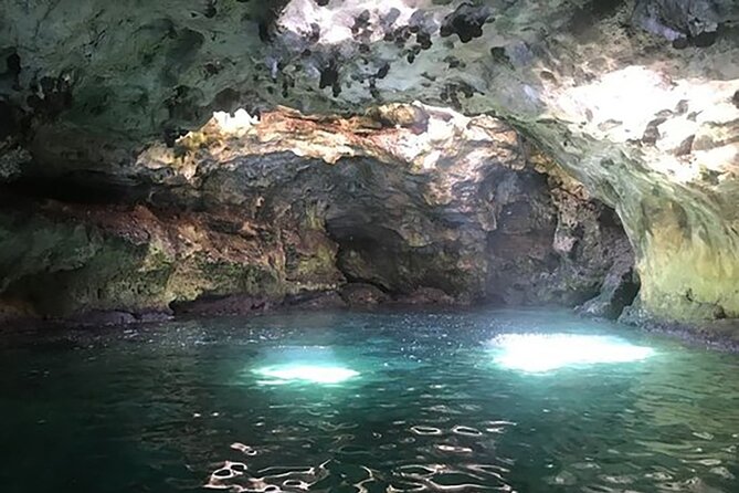 POLIGNANO BY BOAT: amazing sea caves and free drinks! - The swimming stop in the Adriatic