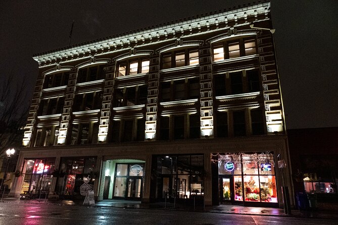 Portland: Ghosts Boos and Booze Haunted Pub Crawl - Who will enjoy this Portland night out