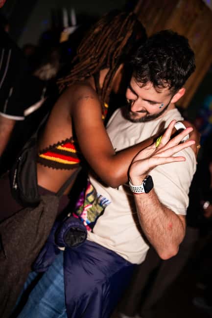 Porto: 4 Bar Pub Crawl, 7 Drinks, & Skip-the-Line Club Entry - Is $21 good value?