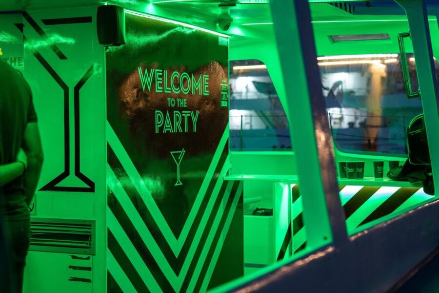 Porto: Douro River Party Boat with Sunset Option & 6 Bridges - Why the $17 price offers good value