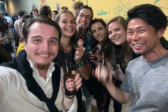 Porto Pubcrawl: 5h,7 Drinks,4 bars &Skip the line Club Entry - What seven drinks really mean for the price
