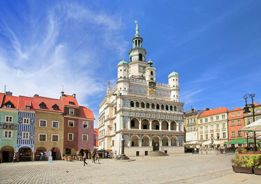 Poznan: City and Brewery Private Walking Tour with Beer - Freedom Square and Poznan’s 19th-century face