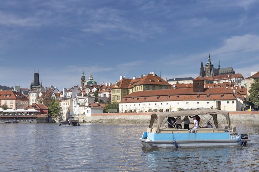 Prague: Beer Boat Tour - Weather, age rules, and practical planning