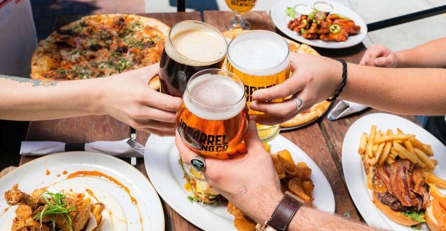 Prague beer tour with brewery visit and tasting - Guide quality and group atmosphere