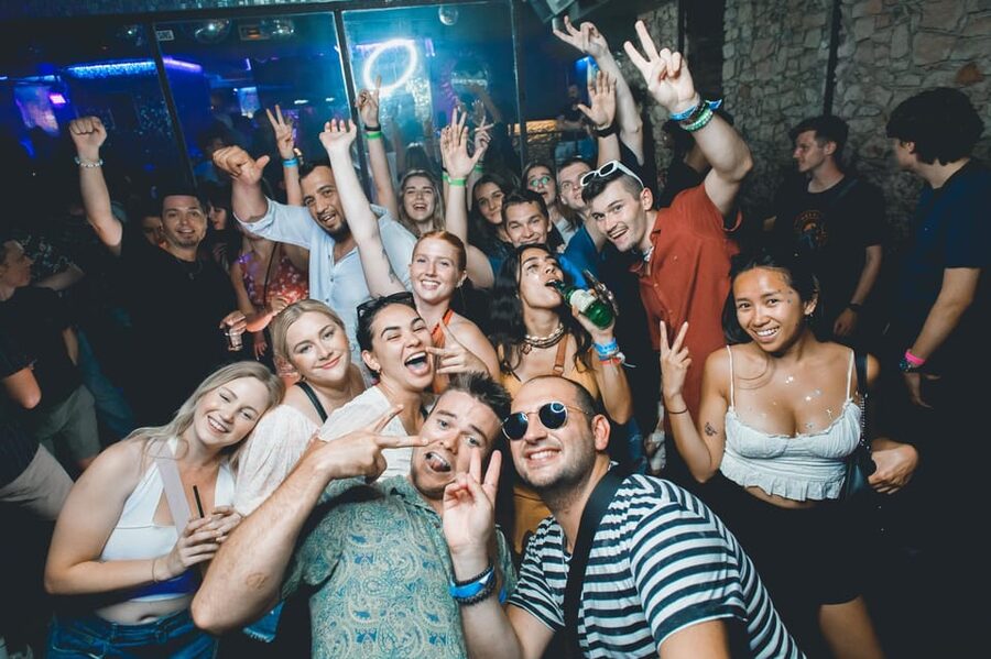 Prague: Boat Party with Unlimited Drinks & After Party Entry - Rudolfinum and the final stretch