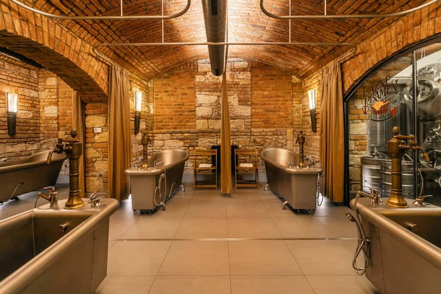 Prague: Lázně Pramen. Wine, Beer bath and Wellness SPA - Changing, privacy, and what to bring