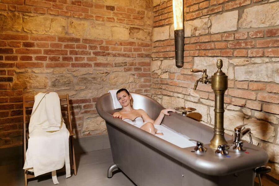 Prague: Lázně Pramen. Wine, Beer bath and Wellness SPA - Who should book this experience?