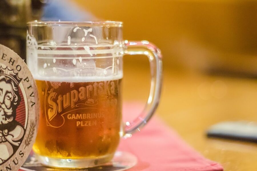 Prague: Legendary Beer Tour with Dinner - Practical advice for a smoother evening