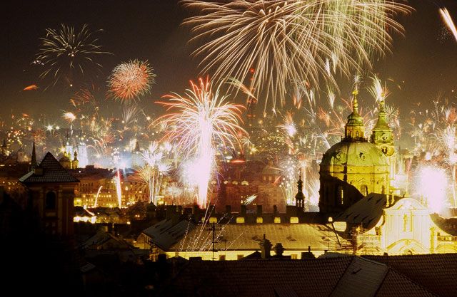 Prague: New Year's Eve Pub Crawl & Karlovy Lazne Club Entry - Is $150 a fair price?