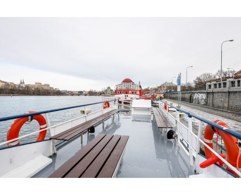 Prague: Private Beer Boat Cruise with Unlimited Beer - Who will enjoy this boat most