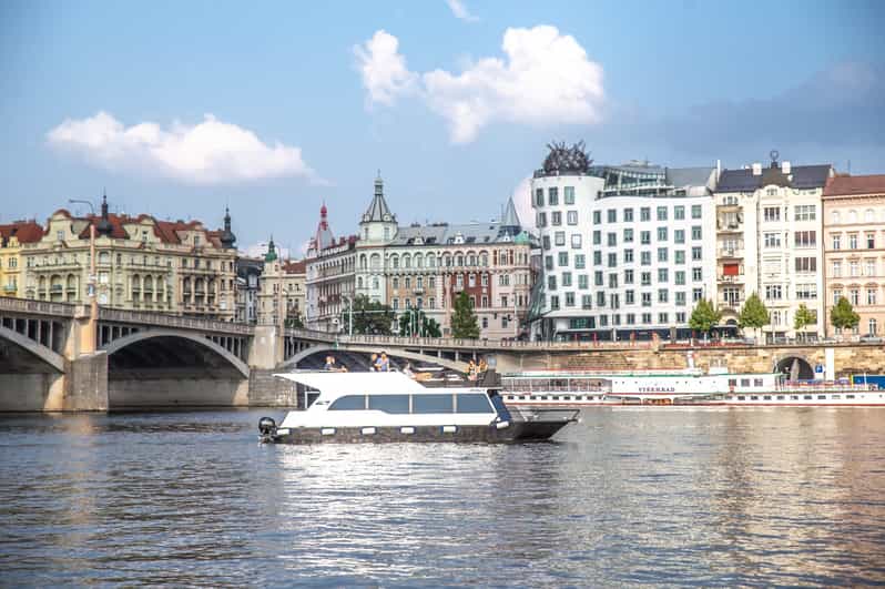 Prague: Private River Cruise with Unlimited Beer or Prosecco - Starting near Výtoň and the railway bridge