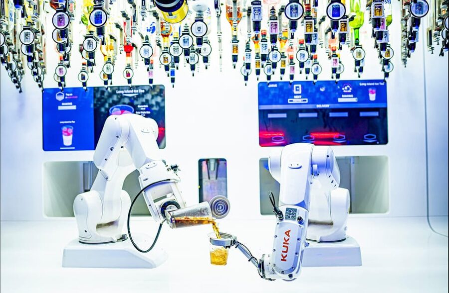 Prague: Robotic Bar Entry with a Drink Included - The Balloon Whisky and Vodka Trick