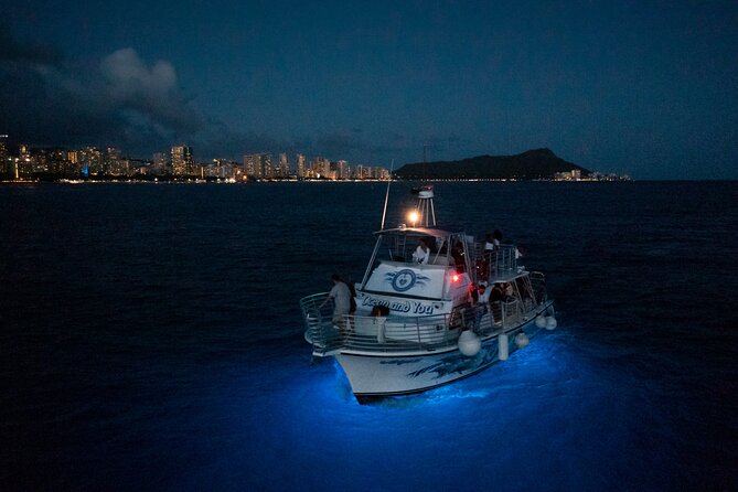 Premier Waikiki Sunset Party Cruise with Live DJ and Full Bar - Who will enjoy this most?