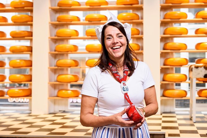 Premium Cheese Tasting with Wine and Beer Pairing - What happens during the one-hour tasting