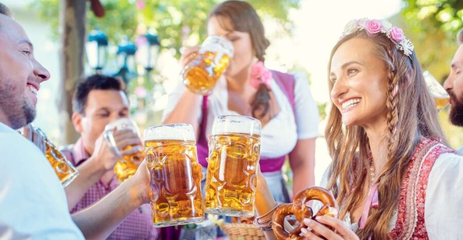 Private Beer Tasting Tour in Munich with Oktoberfest Museum - The three-hour version adds Bavarian food