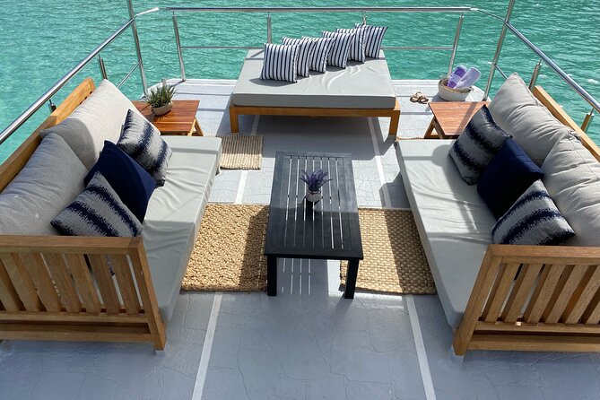 Private Cabo 35ft cat experience Food and open bar included! - Who should book this Cabo cruise?