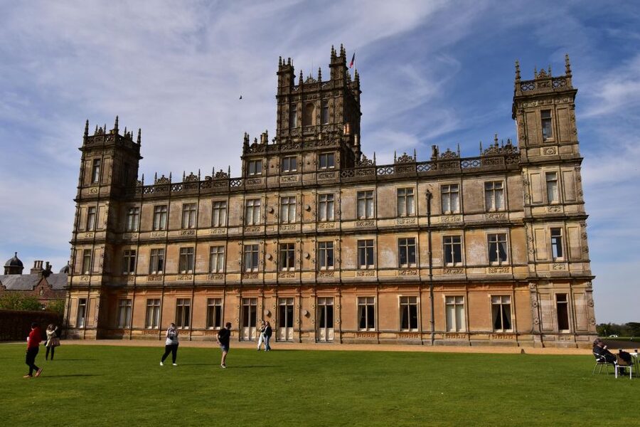 Private Downton Abbey Day Tour, including Pub Lunch - The Day in Four Memorable Stops