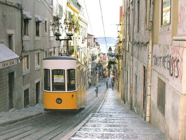 Private Pub Crawl in Lisbon - Key points before you book