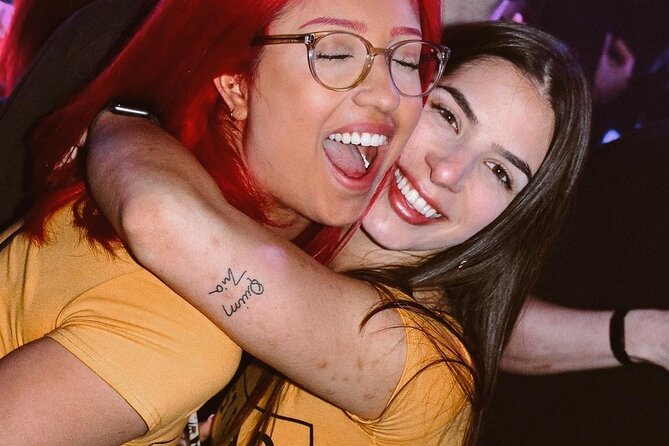 Private Pub Crawl in Lisbon - Ending at a Santos nightclub