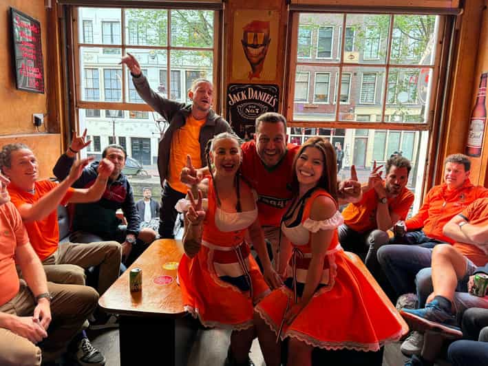 Private Red Light Tour City Center with Beer Maid Guide - Key points about this Amsterdam bar crawl