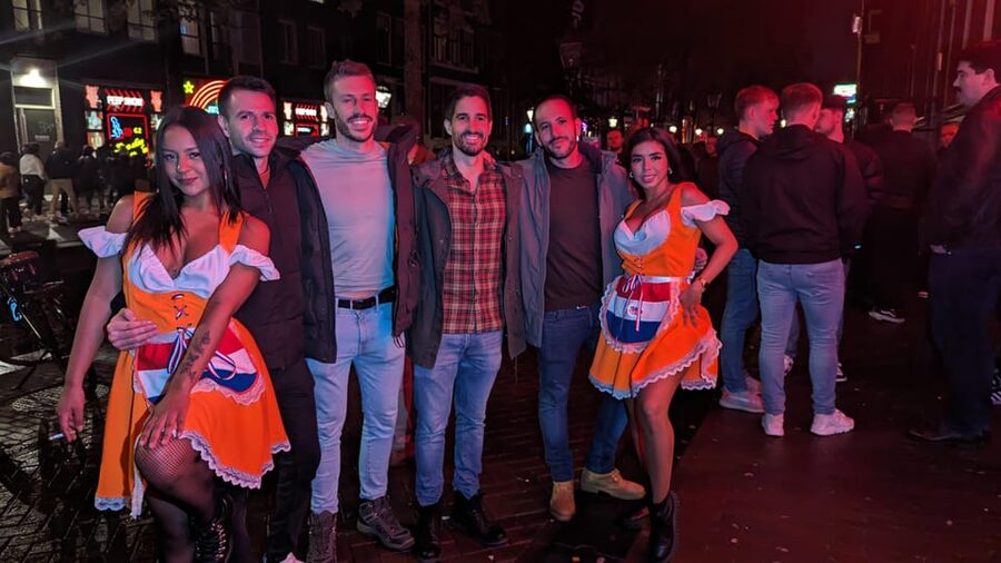 Private Red Light Tour City Center with Beer Maid Guide - Timing, access, and practical fit