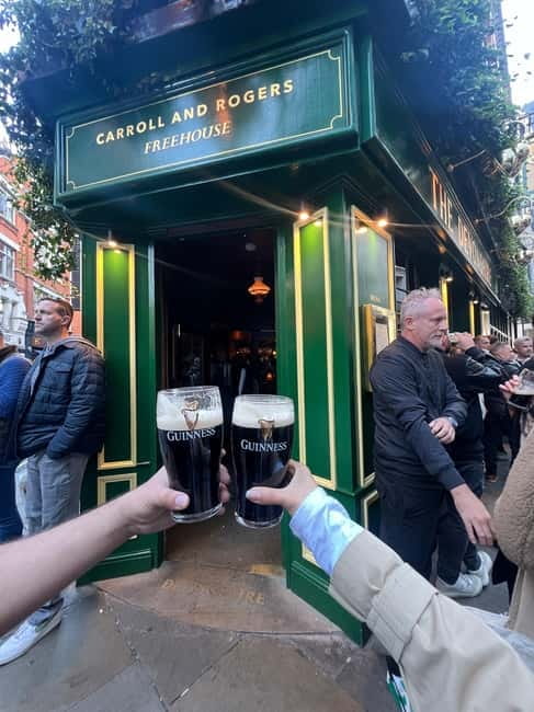 Private Secret Gay Bar Hopping Tour in Soho - A private tour changes the evening
