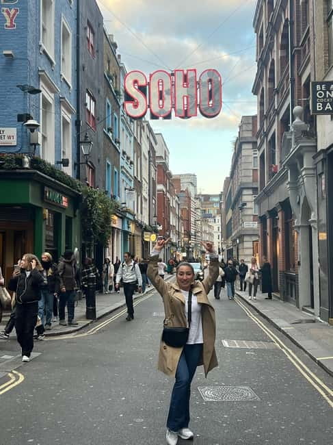 Private Secret Gay Bar Hopping Tour in Soho - Language and guide quality
