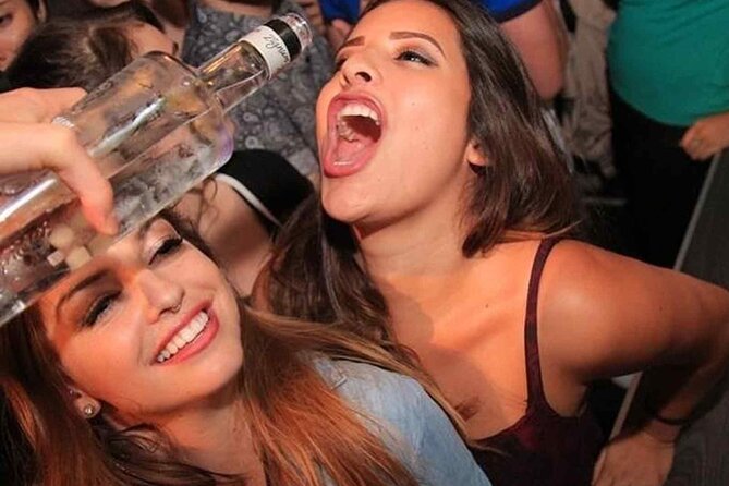 Pub Crawl Barcelona by EVOLVE The BEST night experience - Meeting at Carrer dels Escudellers at 10:00 PM