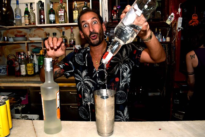 Pub Crawl in Edinburgh - What the free entry and shots are really worth