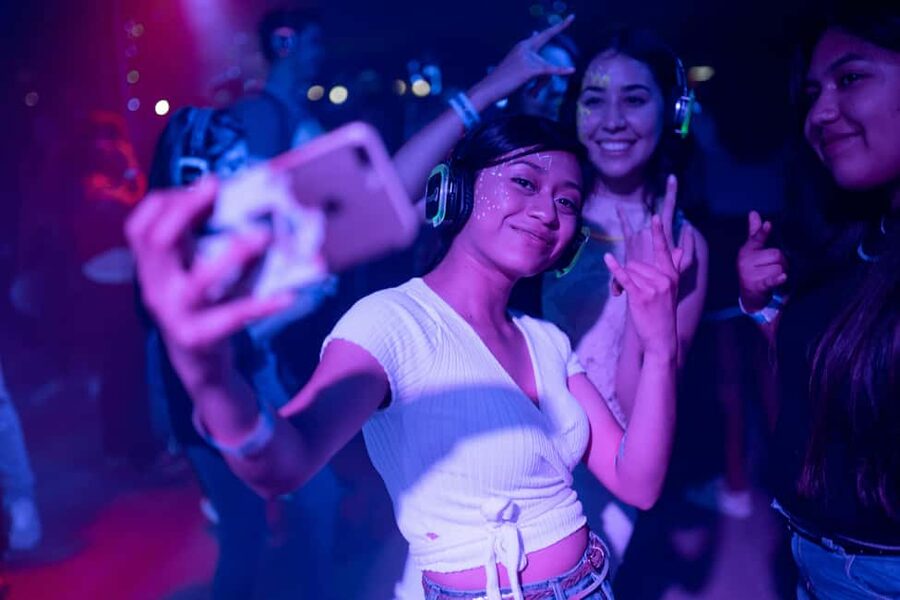 Pub Crawl Nice: Free Shots,Best Bar, Secret Surprise with us - Should you book the Nice Party Life pub crawl?