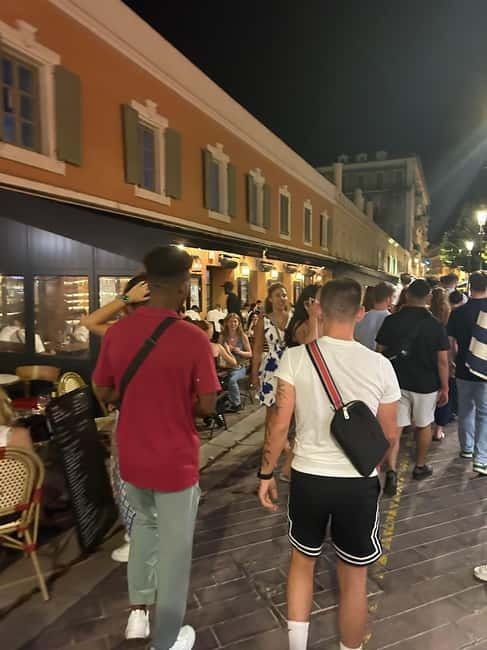 Pub Crawl Paris: Drink, Laugh, Meet the World - Three more stops, then Point Éphémère