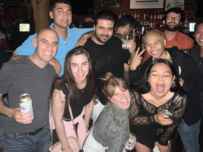 Pub Crawl Toronto - Who will enjoy this Toronto night out